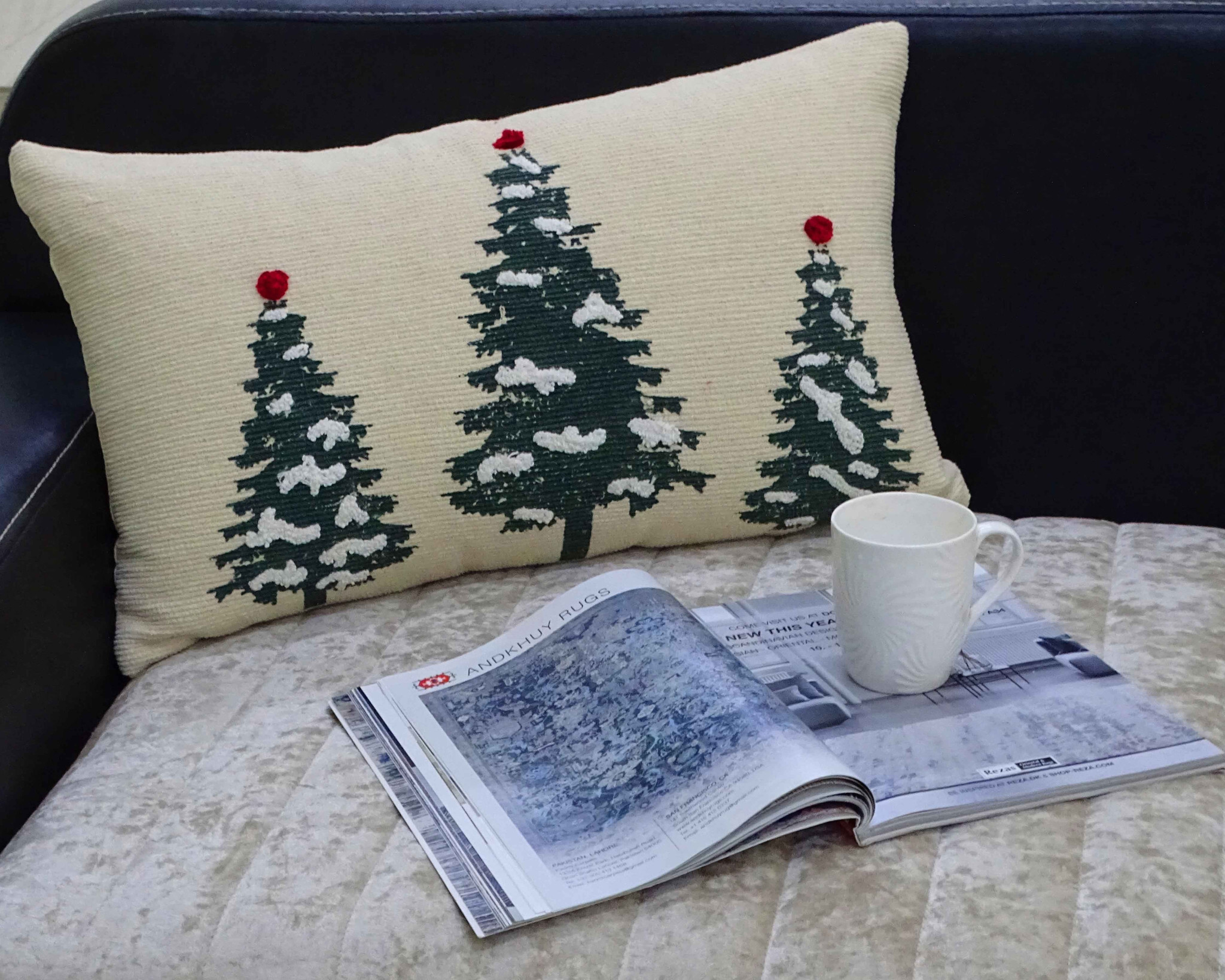 14" X 24" Red And Green Zippered Cotton Blend Christmas Tree Throw Pillow - Image 7