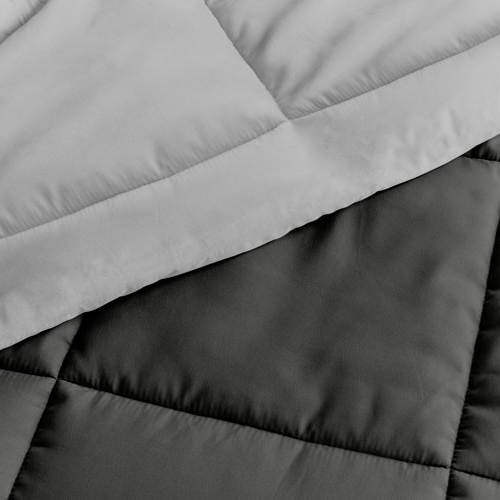 King/Cal King 3-Piece Microfiber Reversible Comforter Set in Grey / Light Grey - Image 3