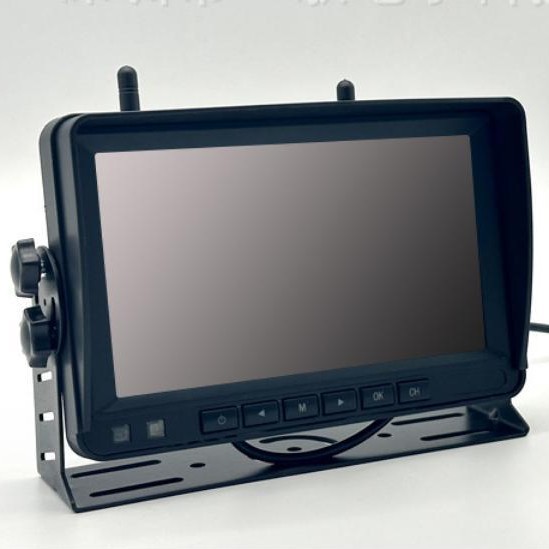 Specification: 7inches Screen 3 Solar Cameras - Solar-powered Wireless Magnetic Suction Camera
